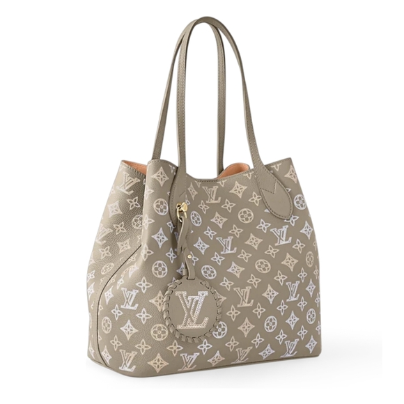 New Rare Louis Vuitton Limited Blossom MM Tote Bag Mahina Leather with Pouch COA - Picture 3 of 6